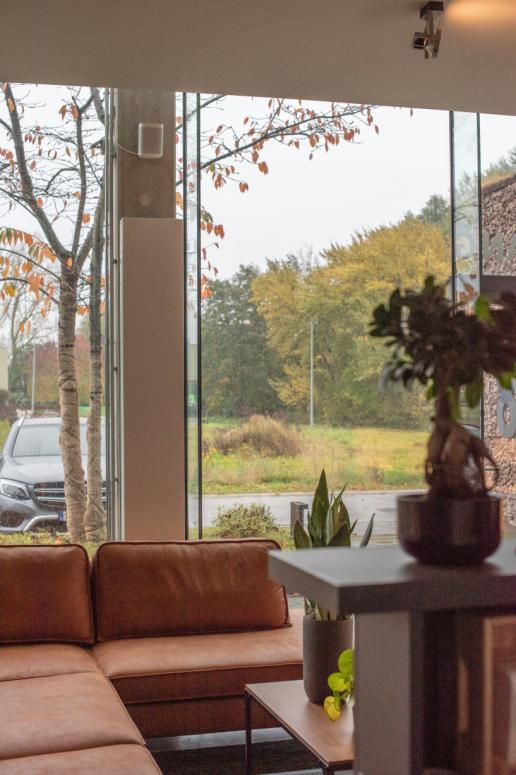 Verlichting, netwerk en muziek in een boutique gym te Mol