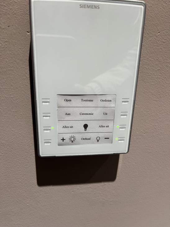 Renovatiewerken, domotica en verlichting van het Oude Gemeentehuis te Mol